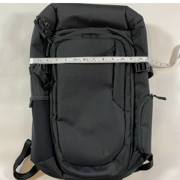 NWT Lululemon Gender Neutral Room To Roam backpack - Picture 3 of 11